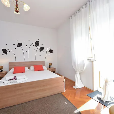 1 Bedroom Awesome In Zadar