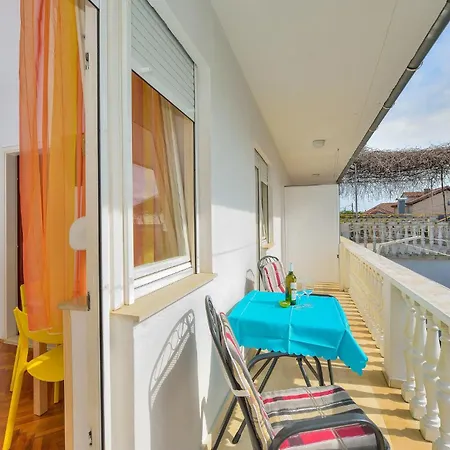Apartment 1 Bedroom Awesome In *