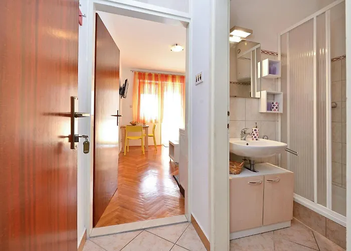 1 Bedroom Awesome In